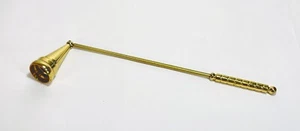 "Apagador de velas vintage de latón tono dorado 10""" - Imagen 1 de 7