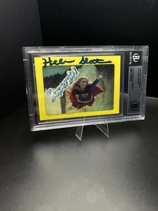 1984 Topps Supergirl Sticker - Beckett Authentic Auto - Helen Slater - Picture 1 of 2