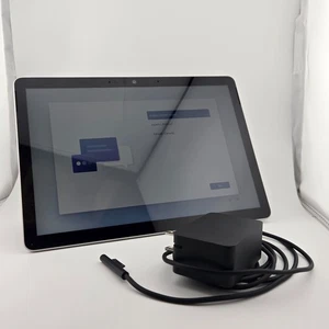 Microsoft Surface Go 2 1926 10.5" IP Gold 1.70 GHz 4GB RAM 64GB eMMC W11P - Picture 1 of 6