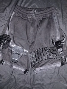 Pro Standard Chicago Bulls Shorts 100% Authentic - Picture 1 of 6