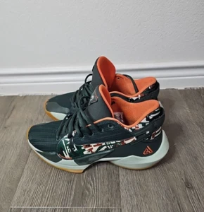 Nike Mens Zoom Freak 2 DC9853-300 Green Basketball Shoes Sneakers Size 8 - Picture 1 of 8