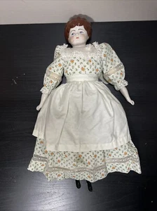 Porzellankopf 18 Zoll Puppe; Bürgerkriegshaar, blaue Augen; Stoffkörper - Bild 1 von 8