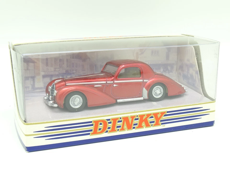 Caixa de fósforos Dinky 1/43 - Delahaye 145 vermelha - Imagem 1 de 1