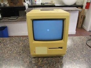 Vintage Original Apple Macintosh M0001E 512K Computer - powers and boots, nice - Picture 1 of 9