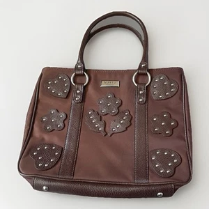 Bolso marrón con tachuelas con motivo Osprey London - Imagen 1 de 7