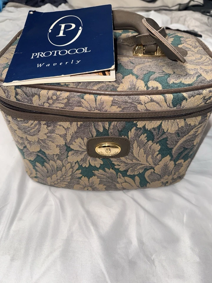 Винтажный протокол Waverly цветочный гобелен поезд чехол тщеславия сумка с Ярлыками Jcpenny - Изображение 1 из 4