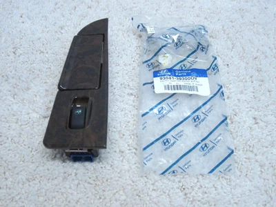 HYUNDAI XG300 XG350 NEW OEM RIGHT REAR WINDOW SWITCH 93581-39100-OY #3C-9 - Image 1 of 3