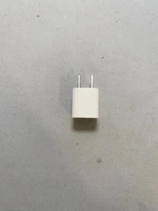 GENUINE Apple A1385 5W - Power Adapter Cube Charger - Picture 1 of 3
