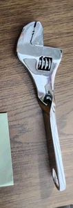 Titan Twisted Chrome Adjustable Wrench 8 238 Looks Awesome Very Unusual Bin 12 - Picture 1 of 3