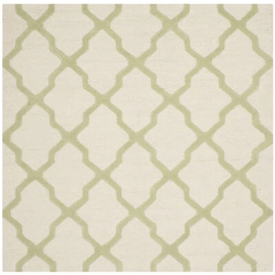 SAFAVIEH Cambridge CAM121N Ivory / Light Green Rug - Image 1 of 4