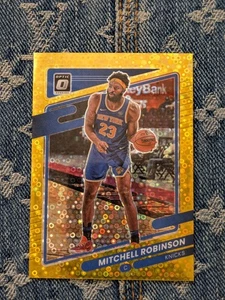 2021-2022 Panini Donruss Optic Mitchell Robinson Fast Break Gold 7/10 Knicks - Picture 1 of 6