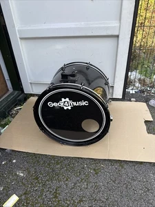 Versandkostenfrei.  Ohne Beine. 22". 22x16" Bassdrum. Ohne Beine. 22. Black Finish. Ohne Beine. - Bild 1 von 16