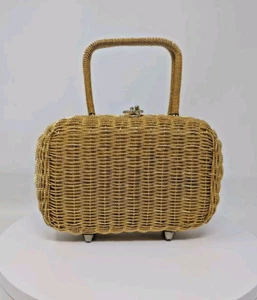 NEAR MINT! 1960s Basketweave PURSE Gold METAL Woven HANDBAG Vintage MOD - Picture 1 of 8
