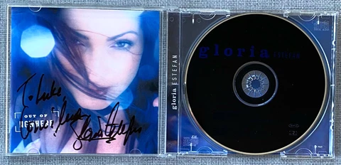 Gloria Estefan Signed In Person Out Of Nowhere CD Cover - Authentic Cover