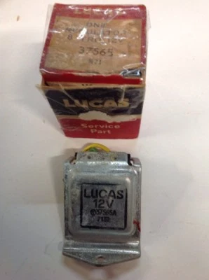 Regulador de voltaje MGB MG Midget 69-74 Jaguar XJ6 XJ12 XJS 71-80 Rover 3500 NOS Foto 1 de 4