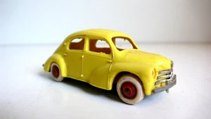 LES MINIATURES DE NOREV 1/43è RENAULT 4 CV ÉTAT DE JEU CHASSIS MÉTAL 1955 - Bild 1 von 6