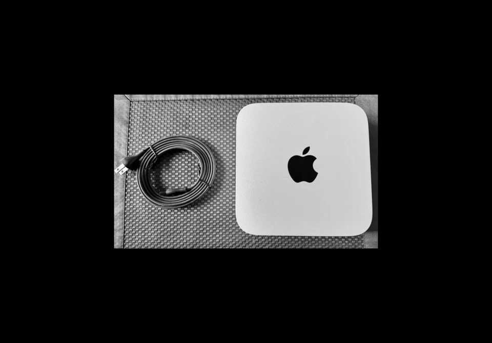 2012 Apple Mac Mini 2.3GHz Core i7 - 16GB RAM -  256GB SSD - macOS High Sierra - Image 1 of 4