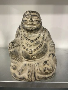Ancien Rare Statue Bouddha Grise En Terre Cuite Fait Main - Foto 1 di 4
