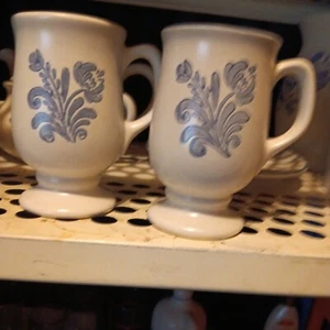  Tazza Pfaltzgraff "Yorktowne" con bordo piedino - Foto 1 di 3