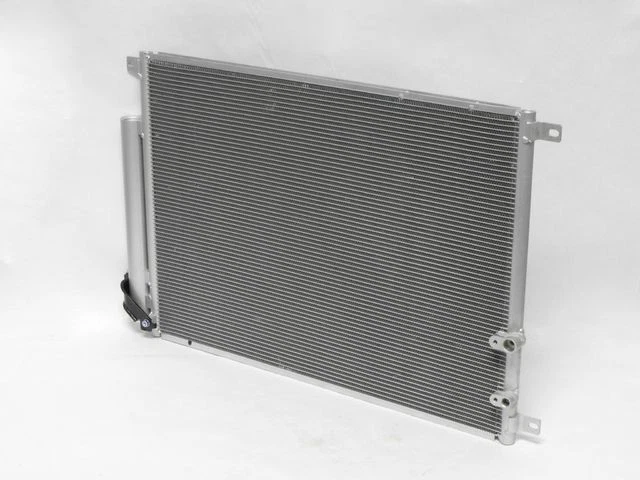 Condensador de aire acondicionado 93HGYH98 para Cadillac CTS 2011 2014 2012 2013 2008 2009 2010 Foto 1 de 1