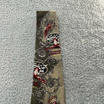 Corbata de cuello de cangrejo cajún Tabasco para hombre Pepper Saue hecha en EE. UU. Hecha a mano Louisiana Foto 1 de 4