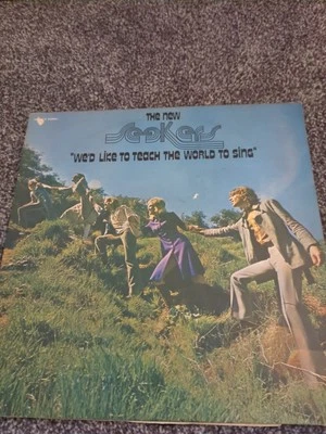 THE NEW SEEKERS ~We'd Like To Teach The World To Sing 1971 Elektra LP  - Image 1 of 4