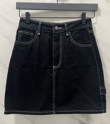 Burberry Women's Skirt Black Mini Denim Size 4 Button Fly Pockets Cotton Casual - Image 1 of 4