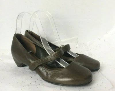 Alex Marie Couro Verde Oliva Mary Jane Cunha Escondida Salto Gatinho - 7 Minimalista - Imagem 1 de 4