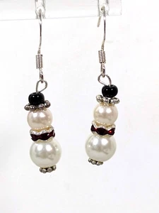 Christmas Snowman White Faux Pearl Red Crystal Stacked Bead Dangle Earrings - Picture 1 of 8