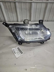 16 17 CHEVY EQUINOX Fog/mark/park/turn Light/lamp Right BUMPER MOUNTED 23375567 - Picture 1 of 3