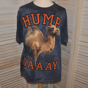 Camiseta 3D By The Mountain Camel Hump Daaay Para Hombre 2XL Unisex Azul Marino Tie Dye - Imagen 1 de 7