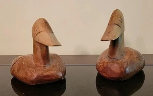 2 Vintage Hand Carved Solid Wood Ducks - Picture 1 of 7
