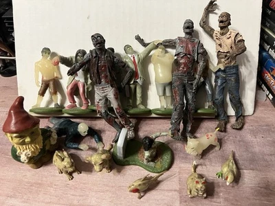 Glow In The Dark Flesh Eating Zombies Loose Action Figure Lot By Accoutrements - image 1 of 4
