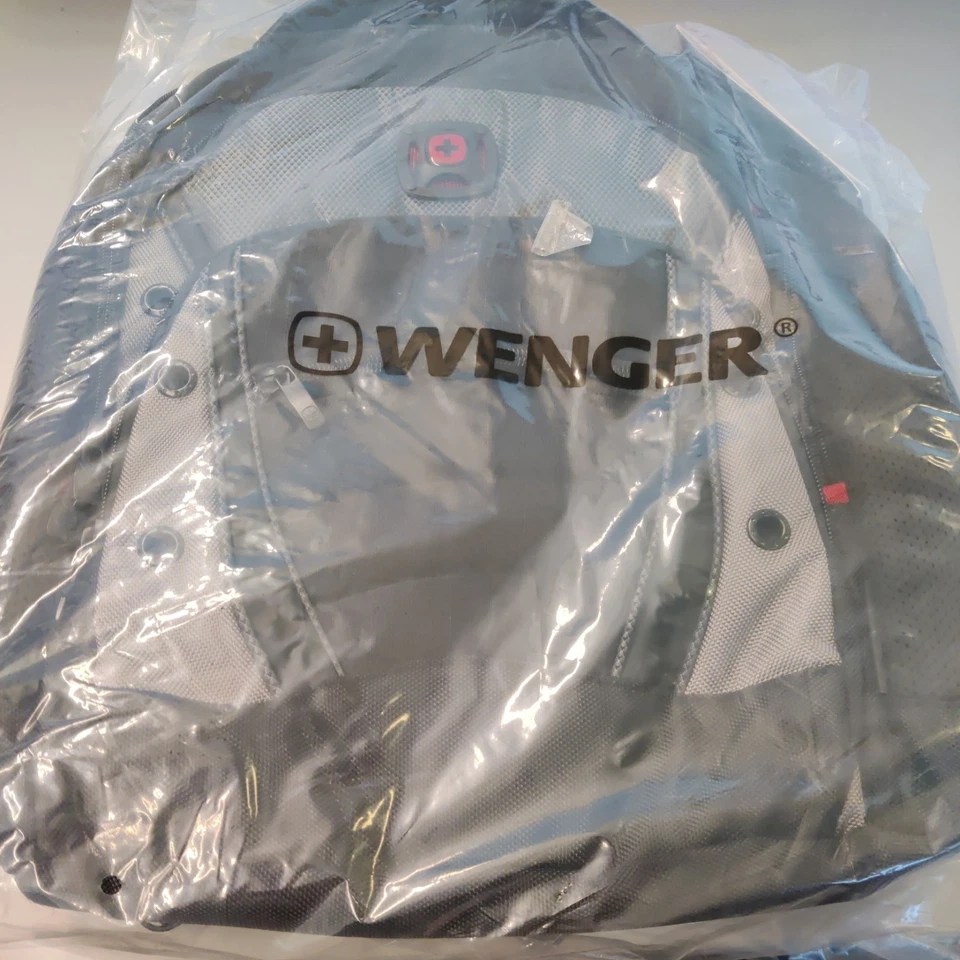 Mochila para laptop Wenger SWISS GEAR Synergy Pro 16 polegadas preta e cinza nova em folha nova com etiquetas - Imagem 1 de 1