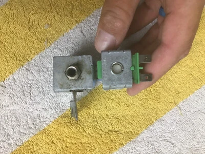 240519601 242252603 Válvula de agua para refrigerador Frigidaire envío gratuito Foto 1 de 3