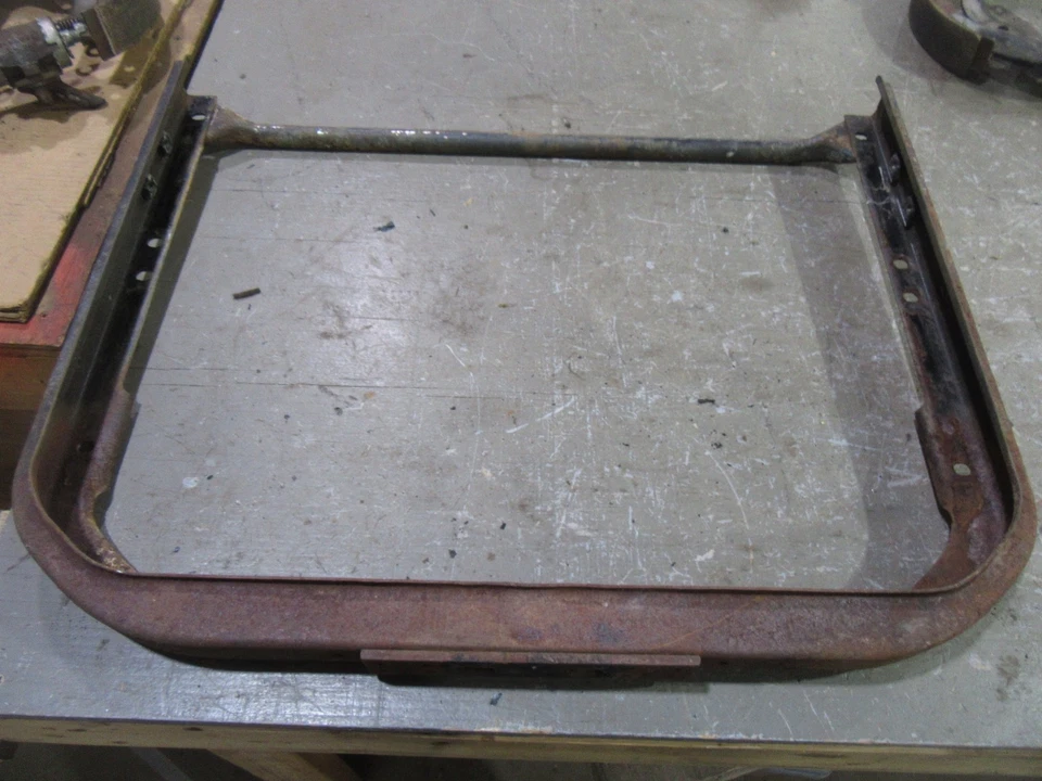 1949-1952 Chevrolet Styleline передний радиатор основная опорная рама в сборе - Изображение 1 из 4