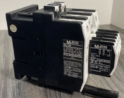 Moeller DIL 2M DIL2M/22 110V/50Hz 120V/60Hz 3 polos 250VDC 90Amp con contacto auxiliar Foto 1 de 4