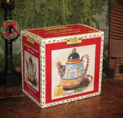 Винтажный 1990-х Sakura Debbie Mumm Рождественский Пряничный Керамический Чайник с Крышкой Коробка - Изображение 1 из 4