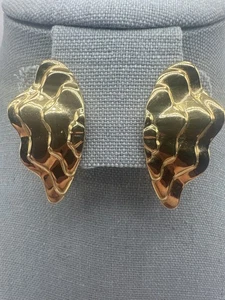 Abstract Wavelet Earrings Gold Tone Sculptural Modern Statement Chunky 80s Style - Picture 1 of 6