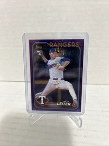 Actualización Topps 2024/799 lámina púrpura novato Jack Leiter Rangers - Imagen 1 de 4