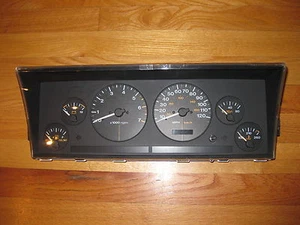 97 98 GRAND CHEROKEE SPEEDOMETER INSTRUMENT CLUSTER DASH PANEL - Picture 1 of 1