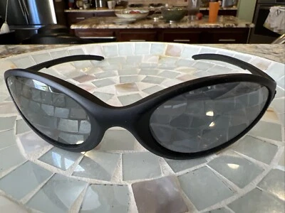 Ray-Ban USA Vintage B&L HiPer Venom SpraySilver Mirror W2552 Used Sunglasses - Image 1 of 4