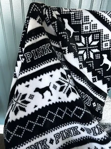 Victoria’s Secret “PINK” Blanket Throw Stadium Labrador Retriever Black & White - Picture 1 of 7