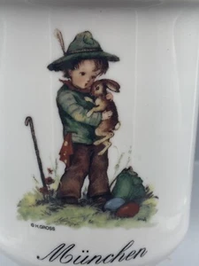 H GROSS ORIGINAL HILDE ALEMANIA MUNCHEN BOY SOSTENIENDO CONEJITO CAFÉ TAZA DE TÉ TAZA - Imagen 1 de 9
