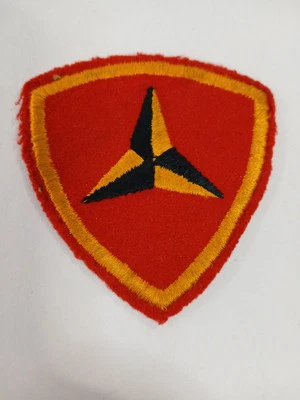 ORIGINAL WOOL FELT WW2 USMC 3rd MARINE DIVISION PATCH World War II - Image 1 of 2