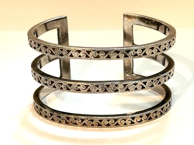 Brazalete grande Lois Hill de plata de ley 3 filas desplazado 69,17 g Foto 1 de 4