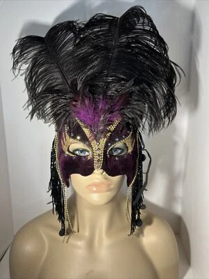 Máscara de Mascarada Veneciana Plumas Estrás Cuentas Hecha a Mano Ajustable Foto 1 de 4