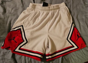 Child S Nike Air Jordan Essential Diamond Women’s Shorts DO5034-100 Xl White Red - Picture 1 of 7