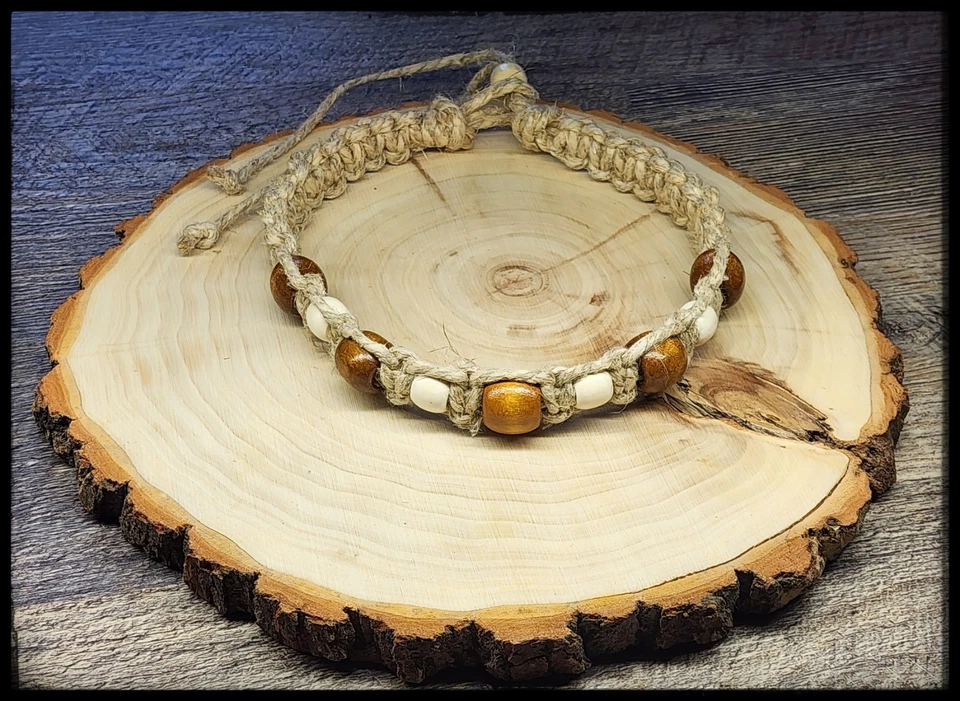 Collar/gargantilla de cáñamo súper grueso con cuentas de madera Foto 1 de 1