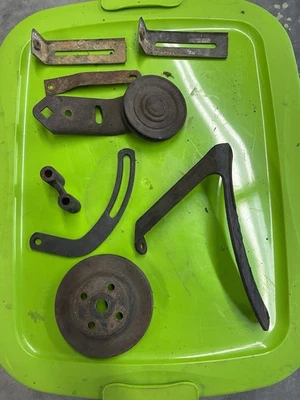 Mopar Air Compresser Brackets And Pulleys - Image 1 of 4